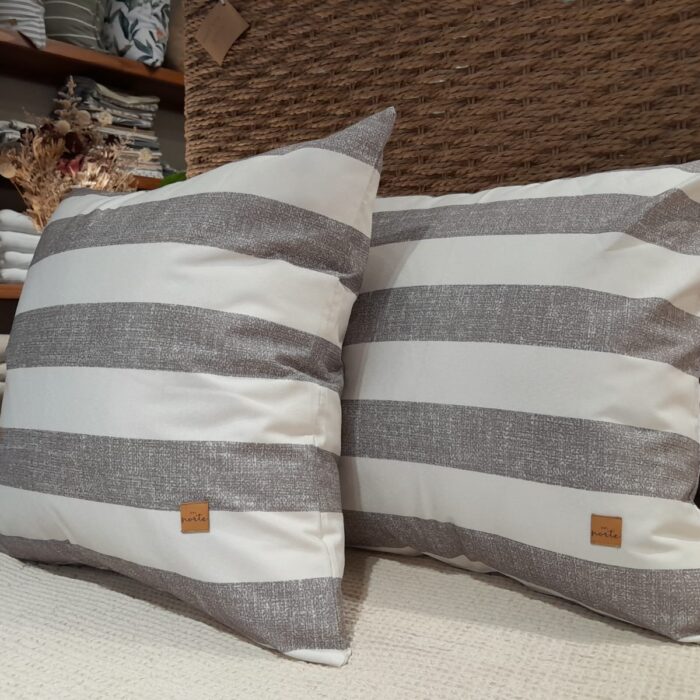 Almohadón Impermeable RAYAS GRISES 45x45