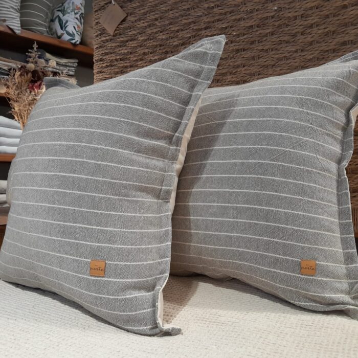 Almohadón Reversible RAYAS VISON /CRUDO 45X45