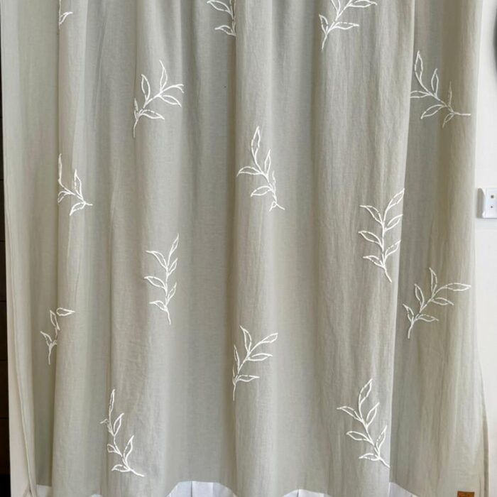 Cortina de Baño Verde Menta Estamapada con relieve y Vuelos